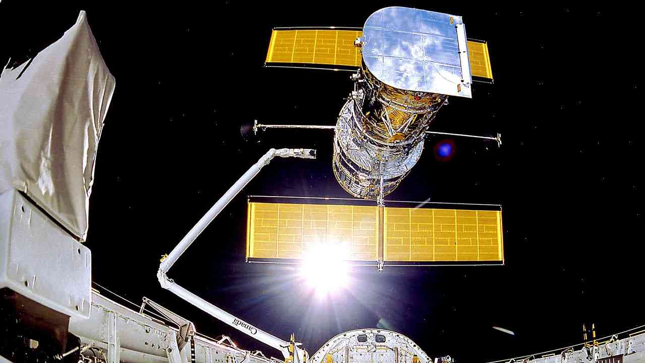 When will NASA&apos;s Hubble Space Telescope be back online?