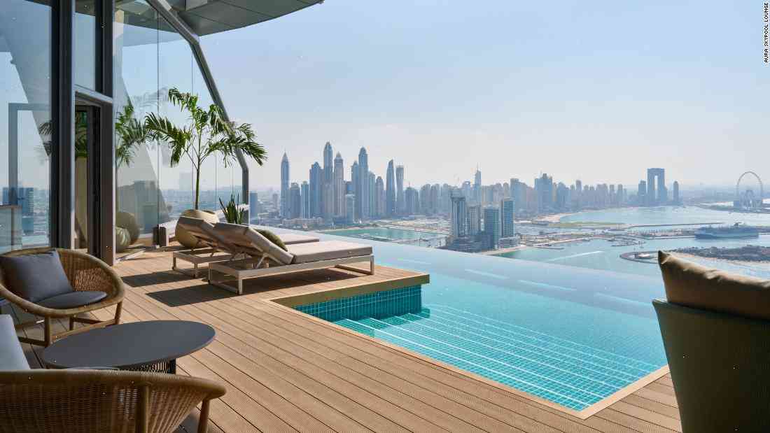 Beijing spa resort offers world's highest infinity pool